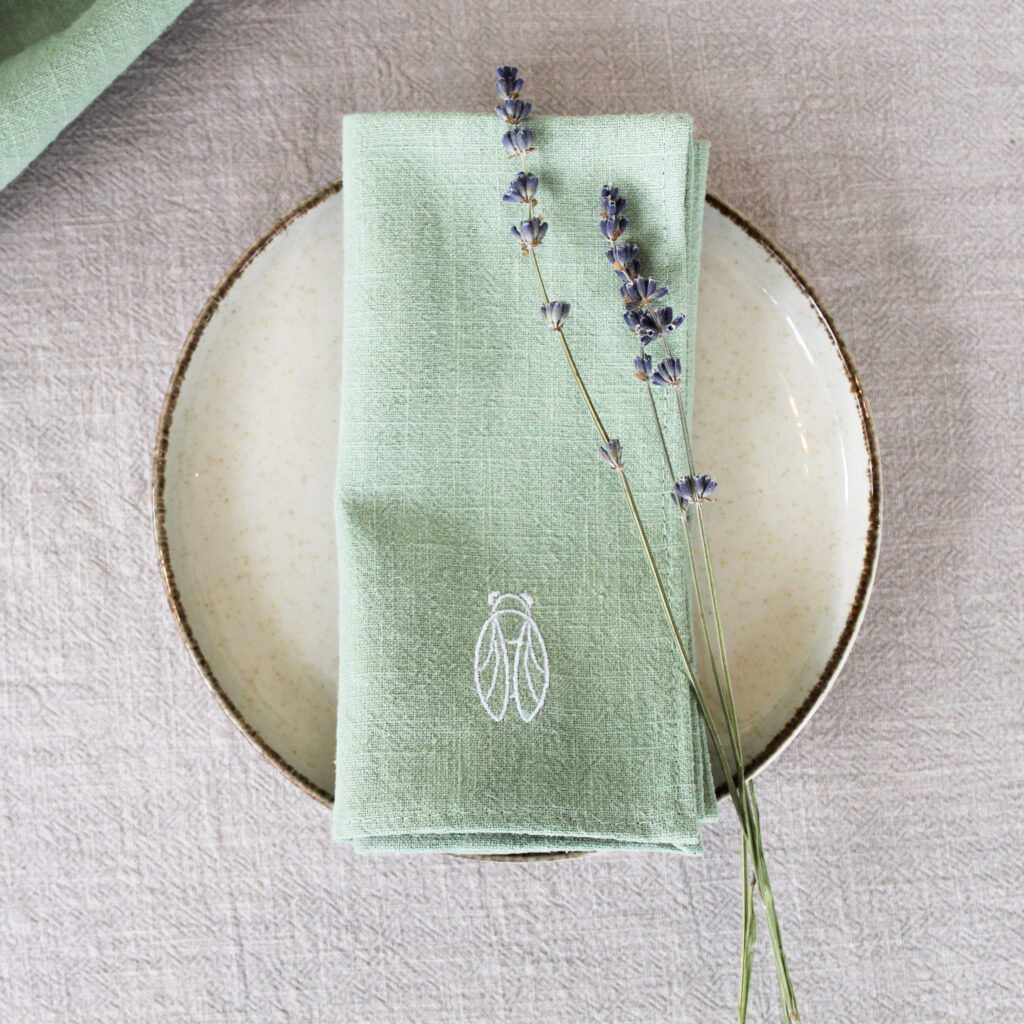 serviette-vert-amande-table-decoration